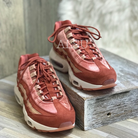 NWT Nike Air Max 95 LX Dusty Peach🍑 W AUTHENTIC - Picture 2 of 8